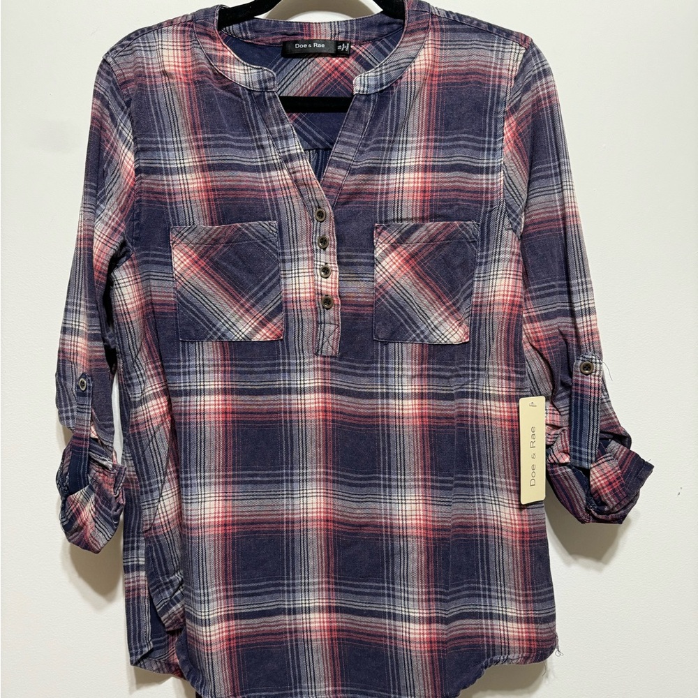 Doe & Rae Women's Plaid Button-Down Shirt - Red and Navy